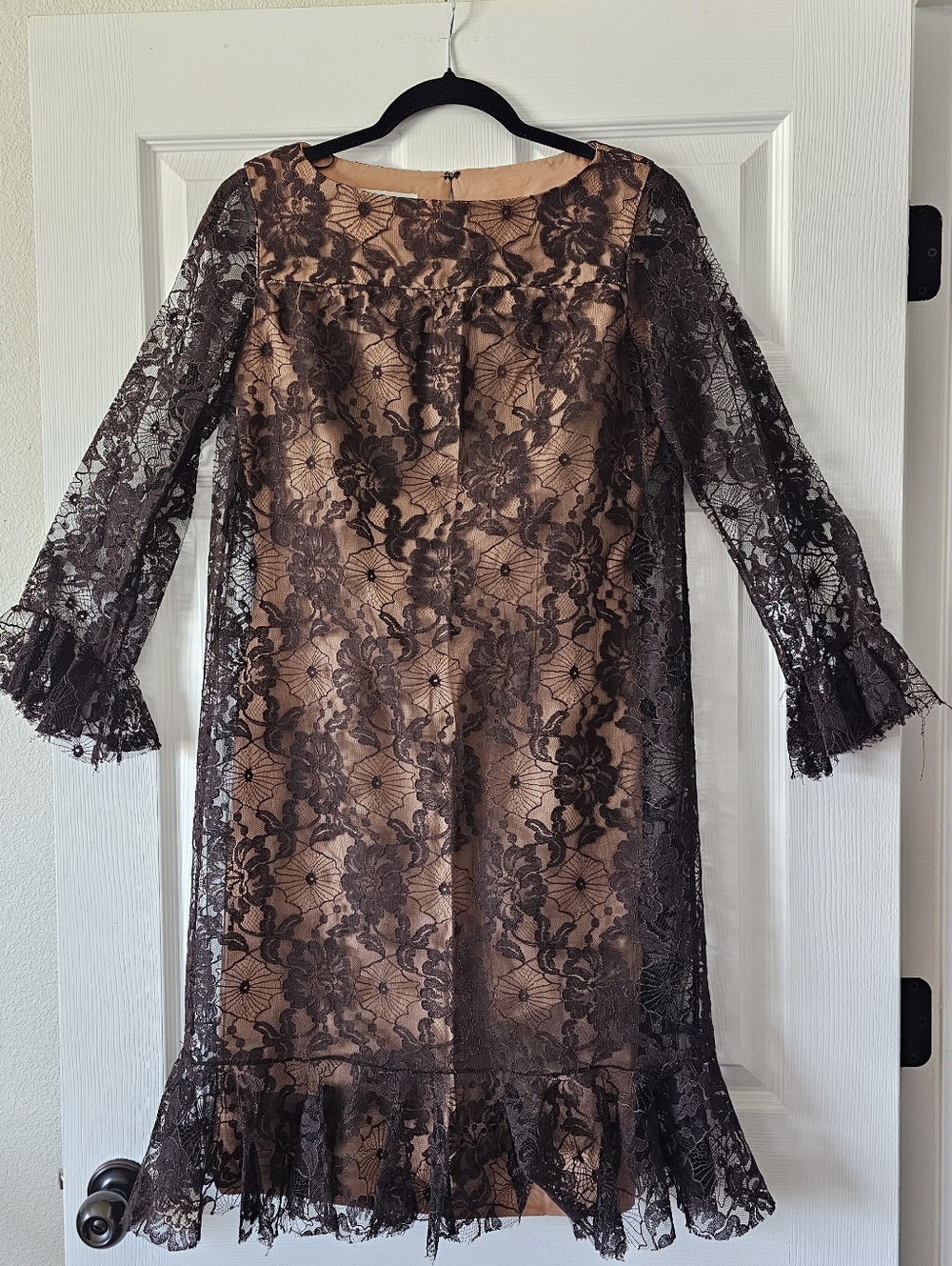 1960s Vintage Brown Lace Mod Mini Shift Flounce Long Sleeve Johnnye Dress #9 - Picture 2 of 10